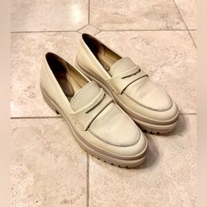 Portland Leather / Patina | Zoe Chunky Lug Sole Loafer | Bone / Ivory | 8.5